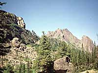 Вид со стоянки Сказка<br> на перевал Вспомогательный